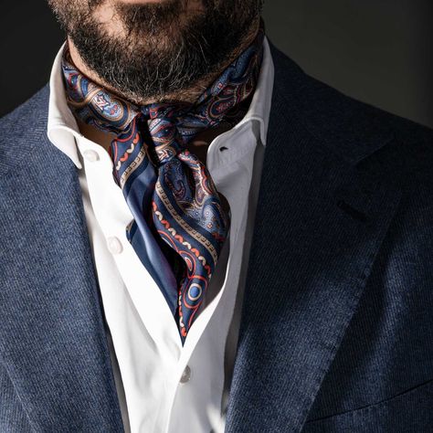 Tie Styles For Men, Mens Scarf Fashion, Streets Of Italy, Neck Scarf Tying, Scarf Outfit, Dapper Style, Mens Luxury Fashion, Sharp Dressed Man, Tie Styles