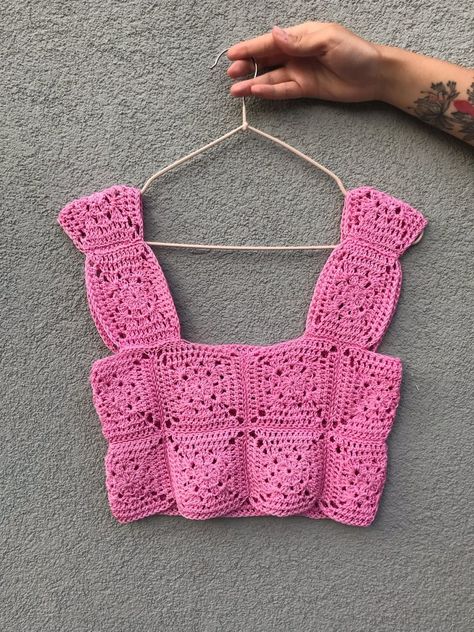 Crochet Granny Square - Crochet Motif - Crochet Patterns - Crochet Projects - Crochet Craft Crochet Coordinates Outfit, Granny Square Tube Top, Wearable Crochet, Product Manufacturing, Crochet Top Outfit, Crop Top Pattern, Crochet Crop Top Pattern, Crochet Ladies Tops, Yarn Inspiration