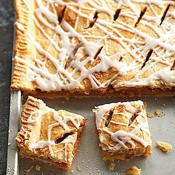 Danish Pastry Apple Bars Healthy Apple Desserts, Slab Pie Recipes, Apple Danish, Apple Slab Pie, Apple Pie Bars, Apple Bars, Slab Pie, Danish Pastry, Apple Dessert Recipes