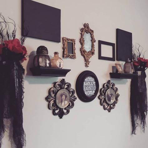 You can create a ghoulishly gorgeous gallery wall using thrifted and Dollar Tree items. It's so simple and takes no time at all. Gothic Dollar Tree Diy, Halloween Decor Dollar Tree, Gothic Halloween Decor, Dollar Tree Diys, Moody Decor, Thrift Flips, Goth Decor, Hauntingly Beautiful, Gothic Halloween