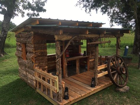 Log Playhouse, Woodland Playground, Log Cabin Playhouse, Cabin Playhouse, Sawmill Projects, Rabbit Houses, Diy Log Cabin, Backyard Fort, Goat Pen