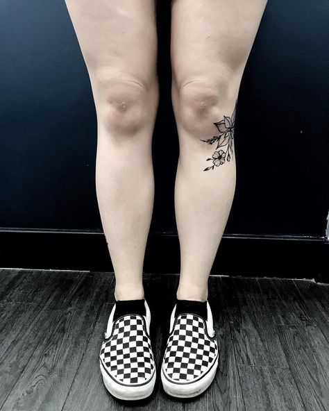 Line Work Tattoo, Twenty Two, Tattoo Tattoo, Line Tattoos, Flower Tattoo, The Twenties, Slip On Sneaker, Tattoos, On Instagram