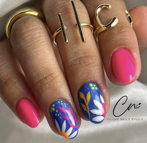 Kentucky Derby Nails, Bright Floral Nails, Derby Nails, Funky Fingers, Bright Nail Designs, Shellac Nail Art, Witchy Nails, Summery Nails, Bright Nails