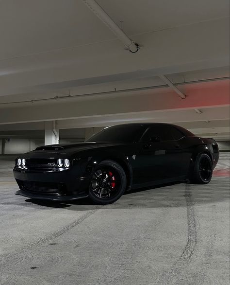 Black Fast Cars, Black Challenger, Doge Challenger, Black Dodge Charger, Slammed Cars, Dodge Srt, Dodge Challenger Srt Hellcat, Dodge Muscle Cars, Street Racing Cars