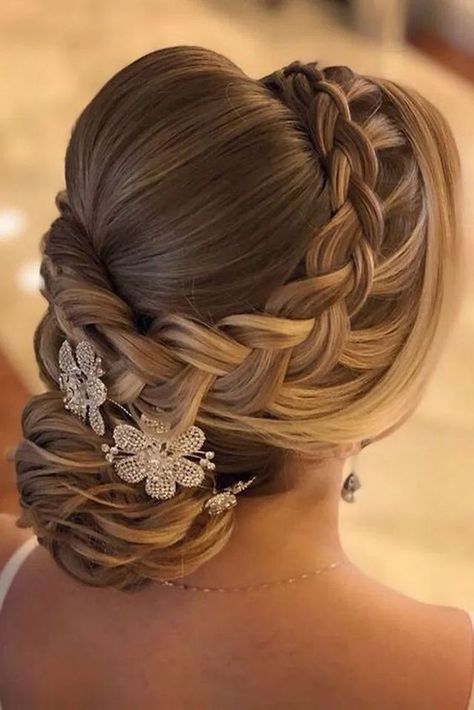 Look para tu boda: ¡peinados bellísimos! | Revista KENA México Hairstyle Homecoming, Vintage Wedding Hairstyles, Retro Wedding Hair, Wedding Hairstyles Medium Length, Hairstyles Hoco, Quinceanera Hairstyles, Vintage Wedding Hair, Quince Hairstyles, Updo Hairstyle