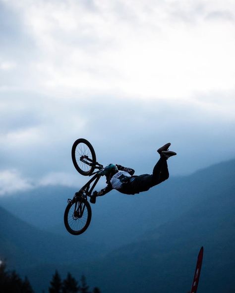 YT Industries on Instagram: “@bienvenidoaguado sending a superman in Whistler!✊ . 📸: @chamakazi . #ytindustries #liveuncaged #goodtimes #ytfamily #yttues #tues” Mtb Aesthetic, Mountain Bike Photography, Freeride Mtb, Mountain Biking Photography, Mountain Bike Action, Vintage Bmx Bikes, Mtb Downhill, Mt Bike, Mountain Bike Art