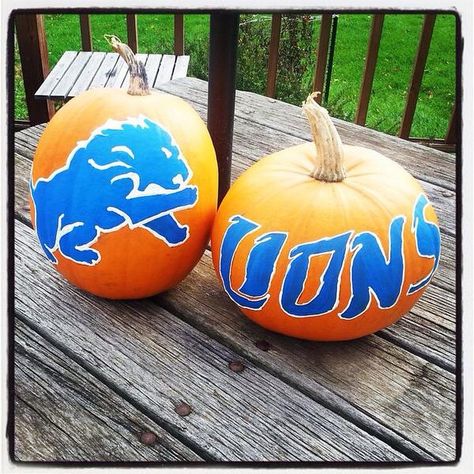 This Halloween, let the kids paint their pumpkins with Detroit Lions pride. Detroit Lions Pumpkin Carving, Detroit Lions Tumbler Ideas, Detroit Lions Helmet, Haircut Designs For Men, Detroit Lions One Pride, Dan Campbell Detroit Lions, 90s Fashion Outfits Hip Hop Party, Detroit Lions Football, Lions Football