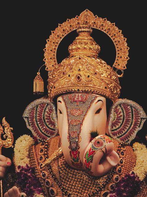 This is one of the most beautiful image I captured of Ganesha. Please do give credits if you use this Image It really helps & motivate me to keep posting /// Also do check out my Instagram 💙 www.instagram.com/mohnish.landge. Download this photo by Mohnish Landge on Unsplash Dagdusheth Ganpati, Crowd Images, Happy Ganesh Chaturthi Wishes, श्री गणेश, Ganesha Chaturthi, साईं बाबा, Ganesh Ji Images, Ganesh Puja, Ganpati Bappa Wallpapers