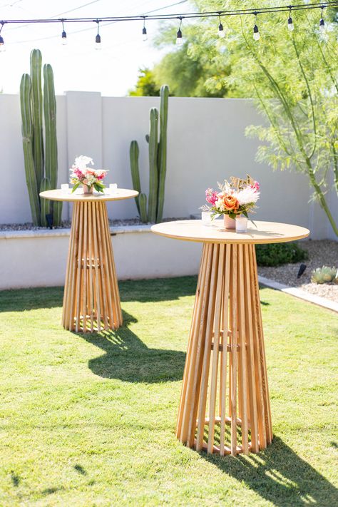 Outdoor Party Tables, Resort Style Party Decor, Tall Party Tables, Cocktail Event Decor, Cocktail Party Ideas Decorations, Boho Outdoor Party, Boho Grad Party, Boho Graduation Party Ideas, Elegant Floral Centerpieces