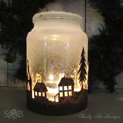 Set a snowy scene in your home by illuminating a stencil, glued to the outside of jar, with a tea light candle. Mason Jar Christmas Crafts, Jul Diy, Toples Kaca, Hantverk Diy, Christmas Mason Jars, Christmas Jars, Christmas Lanterns, Mason Jar Crafts, Noel Christmas