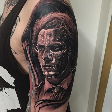 Patrick Bateman by Anrijs Straume (@ anrijsstraume) #silverbackink #hustlebutterdeluxe #fkirons #patrickbateman Patrick Bateman Tattoo, Anrijs Straume, Patrick Bateman, Portrait Tattoo, Tatting, Tattoos, Quick Saves