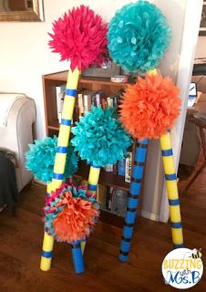 Buzzing with Ms. B: Seuss DIY: Big Truffula Trees! Dr Seuss Trees, Lorax Trees, Lorax Costume, Dr Seuss Costumes, Lorax Birthday, Lorax Party, Dr Seuss Preschool, Dr Seuss Classroom, Truffula Trees