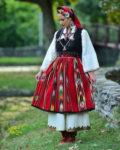 Most Expensive Diamond, Serbian Clothing, Serbian Women, Slavic Culture, Expensive Diamond, National Costume, Rich Women, Folk Dresses, Traditional Clothes