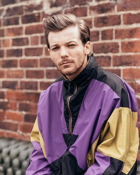 Me𝕃𝕋𝟙 on Instagram: “D-D-Dad??” Louis Tomlinson 2017, One Direction Louis Tomlinson, One Direction Louis, Louis And Harry, Nicole Scherzinger, Louis Williams, 1d And 5sos, Fan Fiction, Larry Stylinson