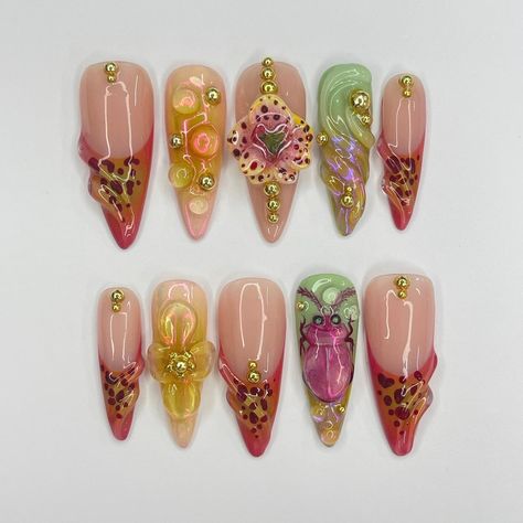 Lilynailsart | Handmade Press On Nail (@lilynailsart.co) • Instagram photos and videos Thai Nails, Carnival Nails Designs, Nails Floral Design, Ariana Nails, Clown Nails, Circus Nails, Carnival Nails, Aesthetic Fruit, Nailinspo Nailart