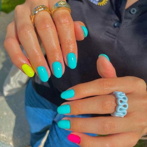 August Nails, Summery Nails, Cute Gel Nails, Bright Nails, Get Nails, Neon Nails, Dipped Nails, Fire Nails, Funky Nails