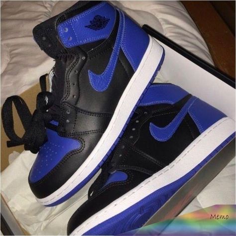 Zapatillas Nike Basketball, Shoes Jordan 1, Jordan 1 Royal, Royal Blue Shoes, Jordan Shoes Girls, Shoes Sneakers Jordans, All Nike Shoes, Shoes Jordan, Nike Air Shoes