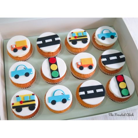 Transportation Party Cake, Wheels On The Bus Cake, Transport Cupcakes, Car Cupcakes, School Bus Cake, Bus Cake, Construction Birthday Cake, School Cupcakes, Truck Theme Birthday