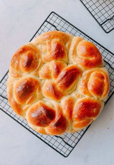 Milk Bread: An Easy Chinese Bakery Classic | The Woks of Life Milk Bread Recipe, Wok Of Life, Woks Of Life, The Woks Of Life, Pane Dolce, Mapo Tofu, Milk Bread, Woks, Bread Rolls