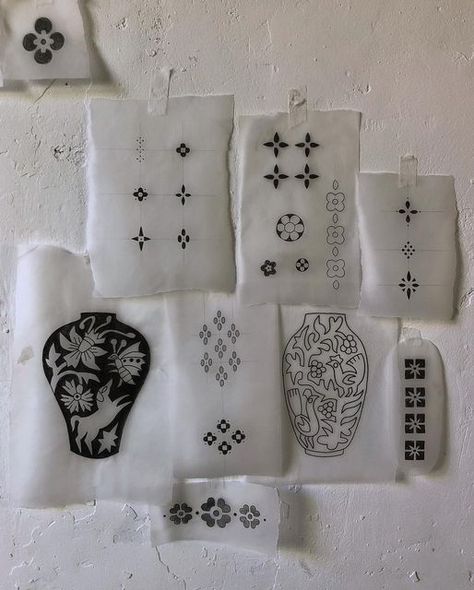 giulialaggiu on Instagram: "New tattoo ideas 🐚🌚✨ Mail giulialaggiu@gmail.com or Dm your email address to receive all infos about appointments." China Pattern Tattoo, Tattoos Arms, Tile Tattoo, Mosaic Tattoo, New Tattoo Ideas, Alternative Tattoos, New Tattoo Styles, Stamp Tattoo, Tattoo Process