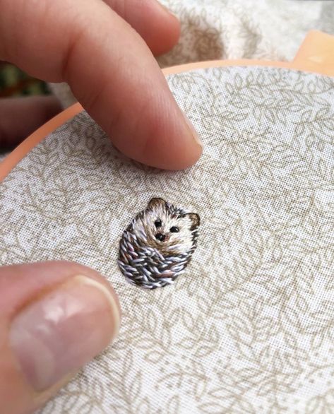 Hedgehog Embroidery, Smile Embroidery, Tiny Hedgehog, People Embroidery, Mini Embroidery, Subversive Cross Stitch, People Smile, Cute Embroidery, Sewing Embroidery Designs