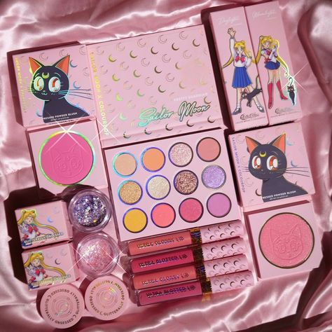 Sailor Moon Collection, Pink Look, Eyeshadow For Blue Eyes, E.l.f. Cosmetics, Kawaii Makeup, Colourpop Cosmetics, Moon Collection, Pretty Guardian Sailor Moon, Luxury Makeup