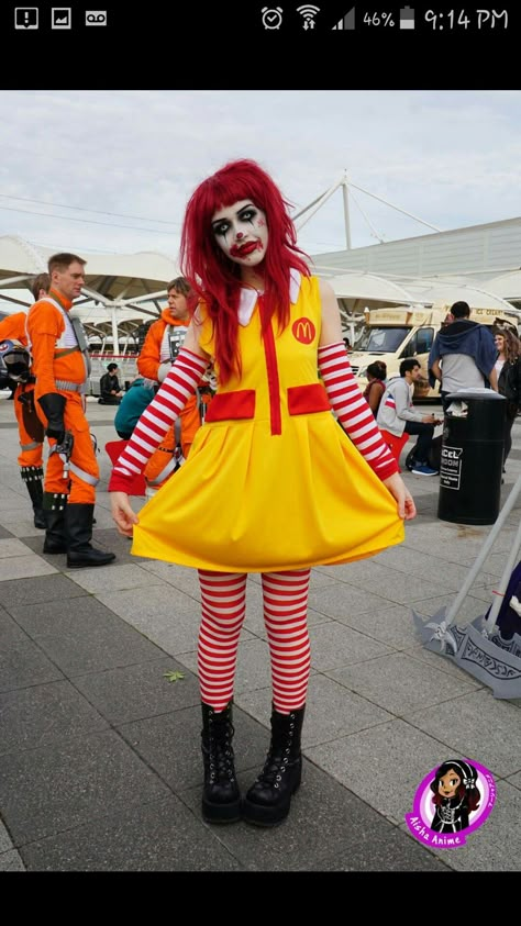 Mcdonald Costume, Ronald Mcdonald Costume, Cute Clown Costume, Halloween Couple Costume Ideas, Evil Clown Costume, Halloween Makeup Costume Ideas, Makeup Costume Ideas, Scary Clown Costume, Clown Costume Women