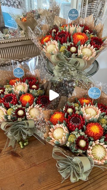 Cupcake Bouquet Tutorial, Buttercream Flowers Tutorial, Cupcake Bouquets, Piping Flowers, King Protea, Floral Cupcakes, Flowers Tutorial, Cupcake Bouquet, Custom Cupcakes