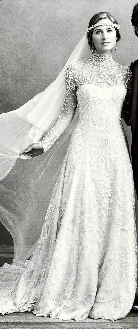 33 Elegant High-neck #Wedding #Dresses To Try - #elegantwedding Modest Lace Wedding Dresses, Lauren Bush, How To Dress For A Wedding, Vintage Lace Weddings, Vintage Inspired Wedding Dresses, High Neck Wedding Dress, Robes Vintage, Neck Wedding Dress, Trendy Wedding Dresses