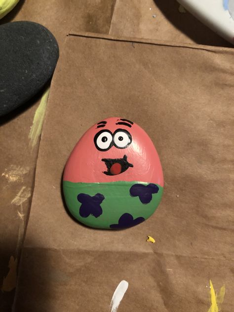 Patrick Star Rock Painting, Big Rock Painting Ideas, Painted Rocks Kids, Patrick Star, Sponge Bob, Rock Ideas, Paint Rock, Diy Clay Crafts, Kid Crafts