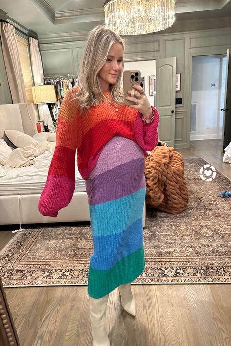 Hey everybody, here are some clothing ideas for women that are all the rage this season! I'm loving this look from Show me your Mumu. I’m wearing this sunset stripe knit skirt. Stand out from the crowd paired with the matching Pismo Sweater and neutral accessories. Comfy Looks for Winter | Maternity Looks | Nashville Style | Hunter Premo Clothing Ideas For Women, Striped Skirt Outfit, Looks For Winter, Maternity Looks, Hunter Premo, Casual Boho Style, Casual Weekend Outfit, Nashville Style, Nashville Outfits