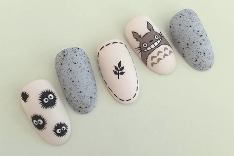 Nail Art Designs Studio Ghibli, Acrylic Nails Ideas Cottagecore, Cute Nail Designs Animals, Gibli Studio Nail Art, Ghibli Nails Acrylic, Ghibli Studio Nails, Ghibli Nail Designs, Totoro Nails Studio Ghibli, Short Cartoon Nails