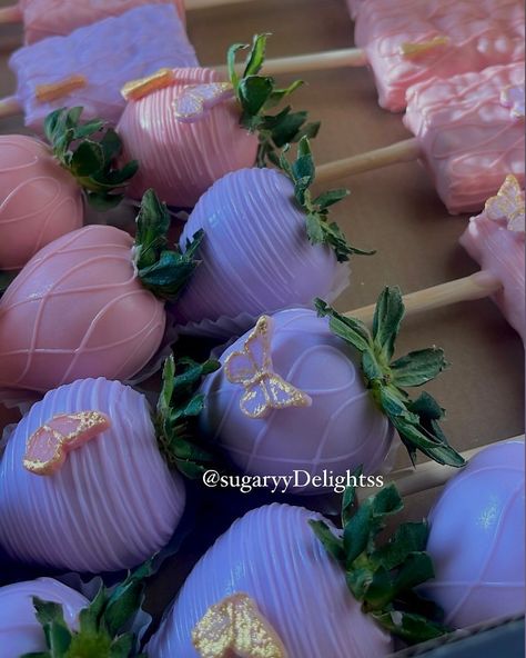 A pink and purple moment for the baby who’s turning One today!! 💗🥳 #chocolatecoveredstrawberries #ricekrispies #cakepops #xplore #exploremore #supportsmallbusiness Purple Treats, Baby Shower Food Ideas, Shower Food Ideas, Purple Baby Shower, Lavender Baby Showers, Baby Shower Purple, Baking Business, Shower Food, Purple Baby