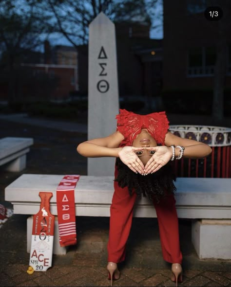 Dst Graduation Pictures, Delta Sigma Theta Aesthetic, Delta Sigma Theta Sorority Photoshoot Ideas, Dst Outfits, Delta Sigma Theta Photoshoot Ideas, Delta Sigma Theta Outfits Fashion, Delta Graduation Pictures, Delta Sigma Theta Poses, Delta Sigma Theta Graduation Pictures