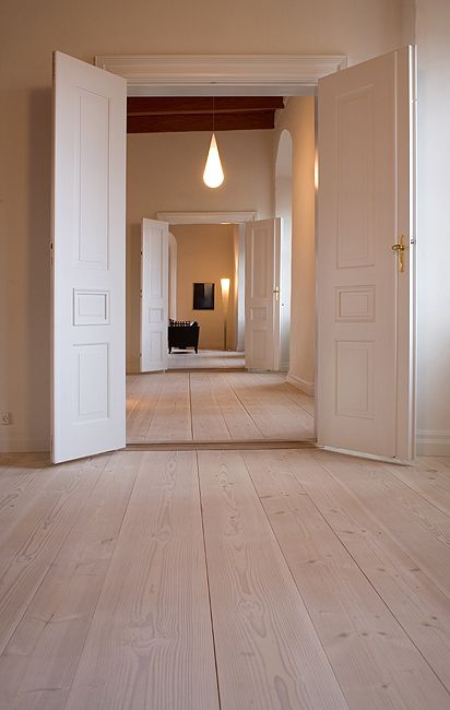 German Wood Floors; Architecture White Oak Hardwood Floors, Oak Hardwood Flooring, White Oak Floors, Wooden Floors, 아파트 인테리어, Oak Hardwood, Timber Flooring, Wood Flooring, Oak Floors