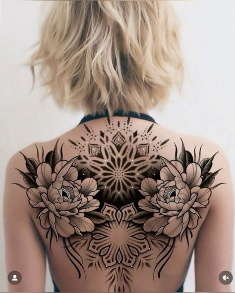 Mandala Tattoo Back, Mujeres Tattoo, Backpiece Tattoo, Back Piece Tattoo, Dragon Tattoo For Women, Full Back Tattoos, Upper Arm Tattoos, Tattoed Women, Shoulder Tattoos For Women