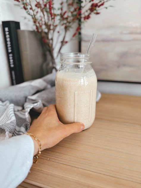 Oatmeal Cookie Protein Shake | Macro Friendly, High Fiber – Just Jessie B Cookie Protein Shake, Oatmeal Protein Shake, Oatmeal Protein, Ice Milk, Meal Planning Template, Oatmeal Cookie, Dessert Dips, Favorite Makeup Products, Cinnamon Banana