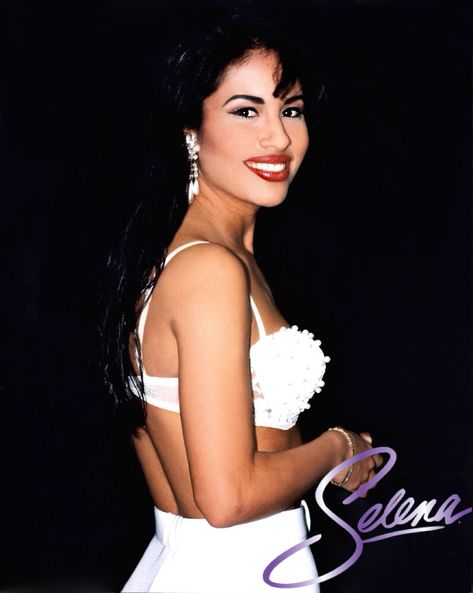 Selena Quintanilla Quotes, Selena Quintanilla Outfits, Selena Quintanilla Fashion, Selena Pictures, Selena Q, Tejano Music, Selena Quintanilla Perez, Senior Quotes, Selena Quintanilla