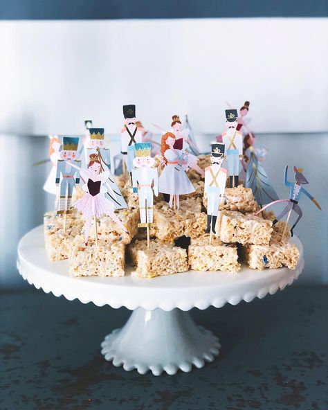 Nutcracker Baby Shower Ideas, Nutcracker Party Food, Nutcracker Birthday Cake, Nutcracker Brunch, Nutcracker Tea Party, Ballerina Cake Pops, Nutcracker Birthday Party, Nutcracker Cake, Hosting Christmas Party