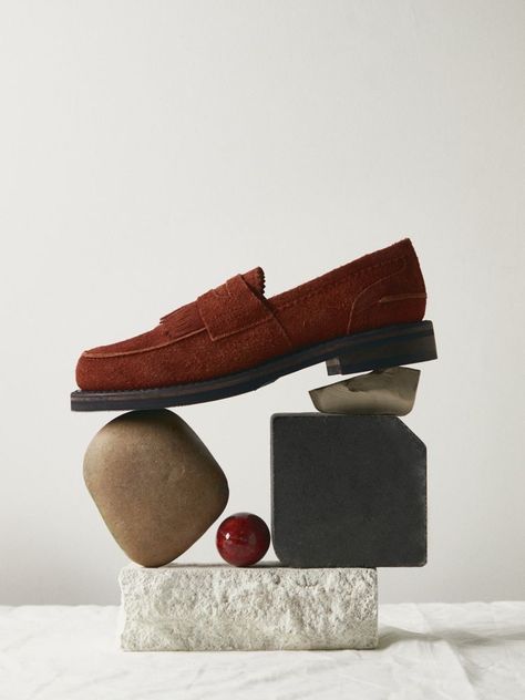 Shoes Still Life Photography, Shoes Photography Creative, Still Life Fashion Photography, Still Life Shoes, Shoe Still Life, Fashion Still Life Photography, Shoes Editorial, Shoes Fashion Photography, Fashion Still Life