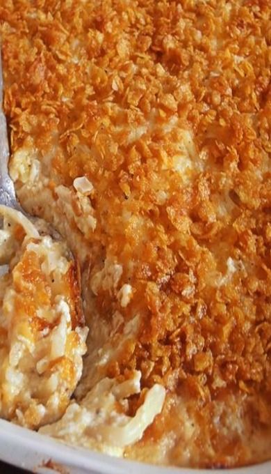 Cheesy Hashbrown Casserole with Corn Flake Topping Casserole With Hashbrowns, Breakfast Casserole With Hashbrowns, Casserole With Corn, Hashbrown Casserole Easy, Cheesy Hashbrown, Hashbrown Casserole Recipe, Cheesy Hashbrown Casserole, Corn Flake, Overnight Recipes