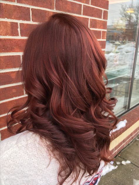 Burn Red Hair, Brown Red Hair Natural, Neutral Tone Red Hair, Ashy Red Brown Hair, Red Brownish Hair, Dark Natural Red Hair, Old Money Red Hair, Dark Auburn Red Hair, Dark Red Copper Hair