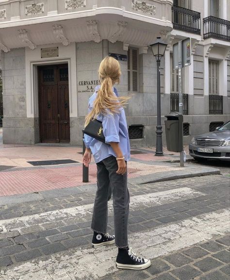 Charleston Street Style, Rocker Chic Aesthetic, Casual Chique, Outfits With Converse, Mode Inspo, 가을 패션, Looks Style, Instagram Foto, Looks Vintage