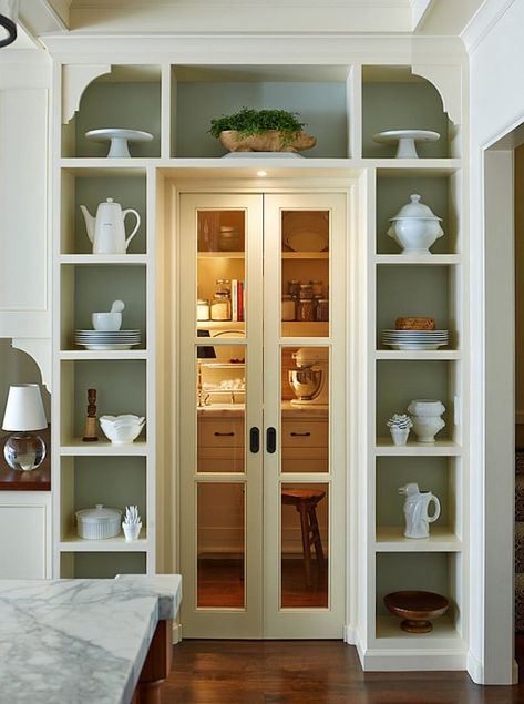 Rustic Pantry Door, Rustic Pantry, Unfitted Kitchen, Kitchen Pantry Doors, Clever Kitchen Storage, Mediterranean Interior, Dining Room Hutch, Etagere Design, Kitchen Pantry Design