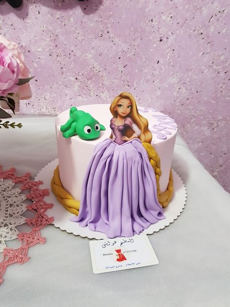 Rapunzel Cake Ideas Simple, Rapunzel Pasta, Rapunzel Cake Ideas, Cake Ideas Simple, Rapunzel Birthday Cake, Bolo Rapunzel, Rapunzel Cake, Rapunzel Party, Mermaid Birthday Cakes