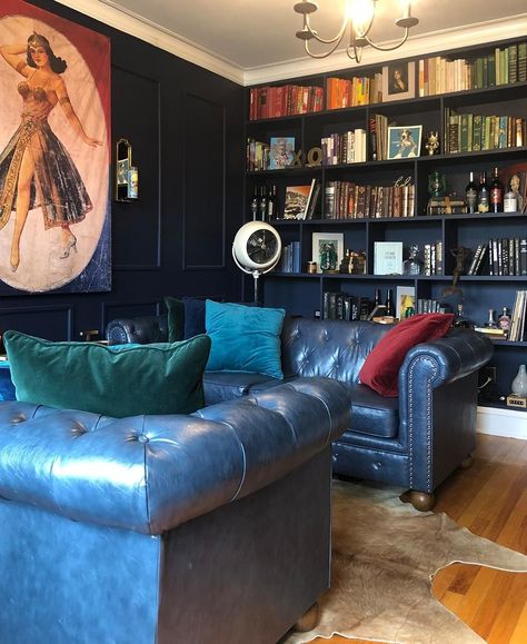 Love the blue bookshelves Speakeasy Apartment, Speakeasy Library, Basement Speakeasy Home, Tiny Library Room, Bar Lounge Room, Tiny Dining Rooms, Faux Wainscoting, Whiskey Room, Speak Easy