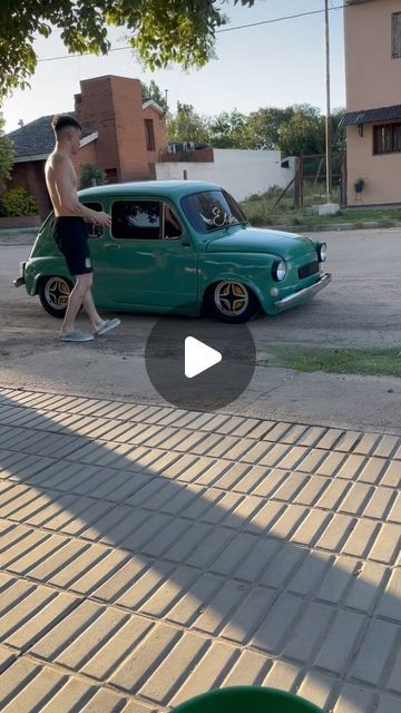 Agustin Arroyo  on Instagram: "“ Algún día contarás la historia de cómo saliste adelante y serás la inspiración para alguien más”
.
.
.
.
.
.
.
.
.
.
.
#fiat600 #fiatbaixos #fiat #600 #suspensão #fija #fijasociety #fixa #suspensaofixa #fixabrasilia #suspensaofixa #fijasiempre #fierrosalpiso #alpiso #alpisoonada #argentina🇦🇷 #argentinaalpiso #agusalpiso #fierrosalpiso🔥 #fiat600r #fiat600argentina #seat600 #clubfiat600 #fiat600abarth #suspenders #suspensiontuning #suspensaofixa #rolling #estilodub #derrubados #7008films_oficial" Fiat 128, Fiat 600, Cars Vintage, Classy Cars, Citroen Ds, December 17, Classic Cars Vintage, Mercedes Benz, Classic Cars