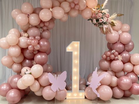 We loved putting this absolute beautiful circle balloon arch together for our cute little client! The butterflies and cute little fairy! 😍 Balloon Arch Circle, First Birthday Balloon Arch, Fairy Birthday Decorations, Garden Fairy Birthday, Organic Balloon Arch, Circle Balloon Arch, First Birthday Balloons, Pink Circle, Fairy Birthday