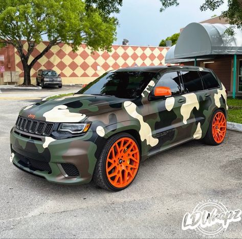 Trackhawk Jeep Custom, Track Hawk, Srt Jeep, Jeep Srt8, Best Lego Sets, Donk Cars, Jeep Grand Cherokee Srt, Camaro Car, Dodge Muscle Cars