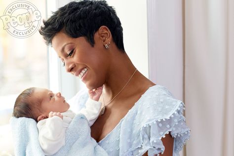 Why Tamron Hall Kept Her Pregnancy at Age 48 a Secret | PEOPLE.com Tamara Hall Hair Short Hairstyles, Tamron Hall Haircut 2023, Tamron Hall Haircut, Tamara Hall, Mom To Son, Famous Families, Tamron Hall, Becoming A Mom, In Vitro Fertilization